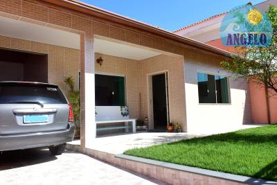 Casa lado praia localizaçao privilegiada