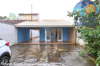 Casa á venda no bairro Centro em Peruíbe