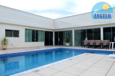 Casa alto padrão a venda no bairro Stella Maris em Peruibe