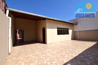 Casa para locação no bairro Jardim Peruibe em Peruibe, acima de 1200 metros da praia
