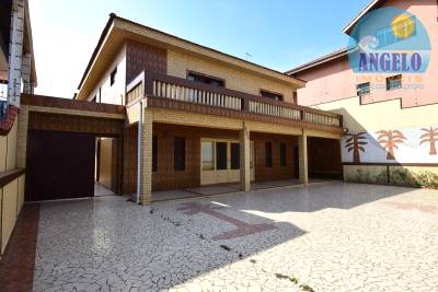 Sobrado para temporada no bairro Stella Maris em Peruíbe